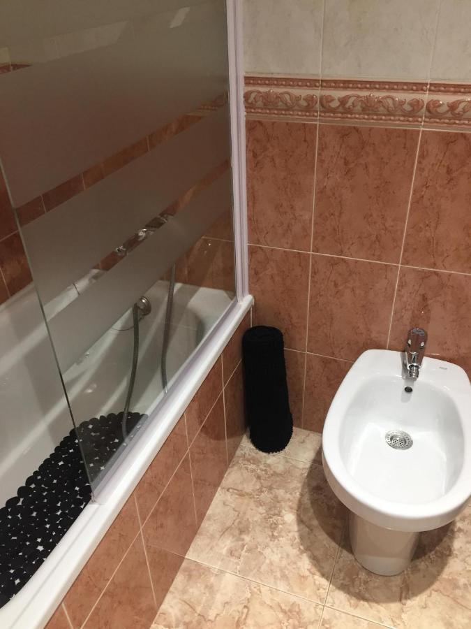 Beta'S Place - Apartamento Primera Linea De Playa บลาเนส ภายนอก รูปภาพ